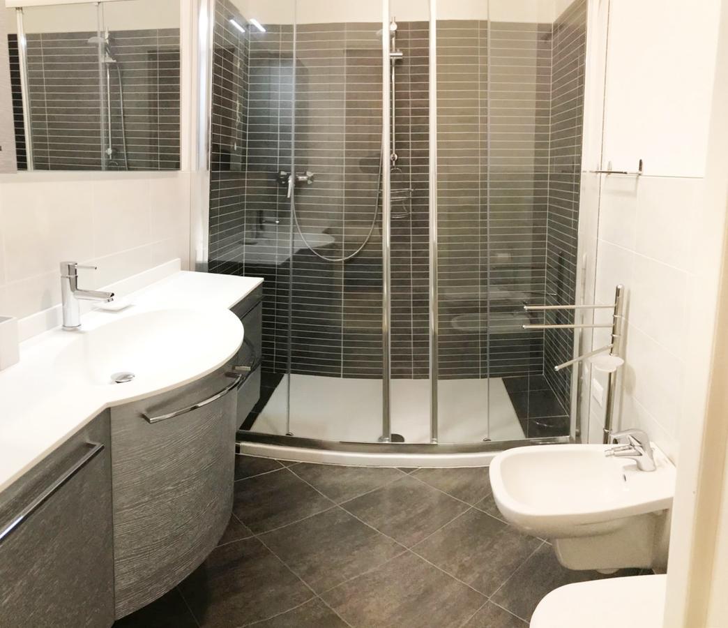 Baia Blu - Luxury Apartments With Pool Cremia Bagian luar foto